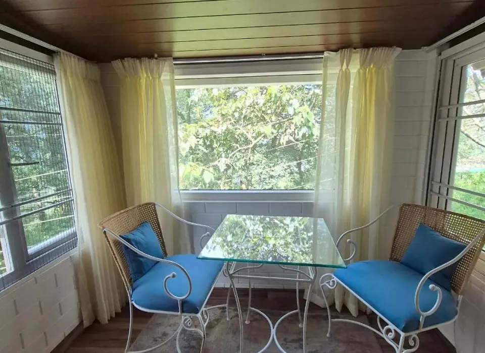 Sakley'S Cottages-1